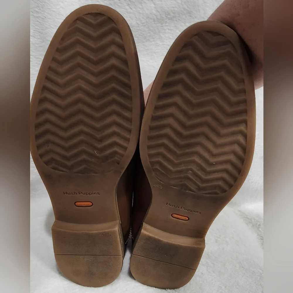 Hush Puppies Bailey Tan Soft Leather Slip On Loafers Shoes Women's Size 10